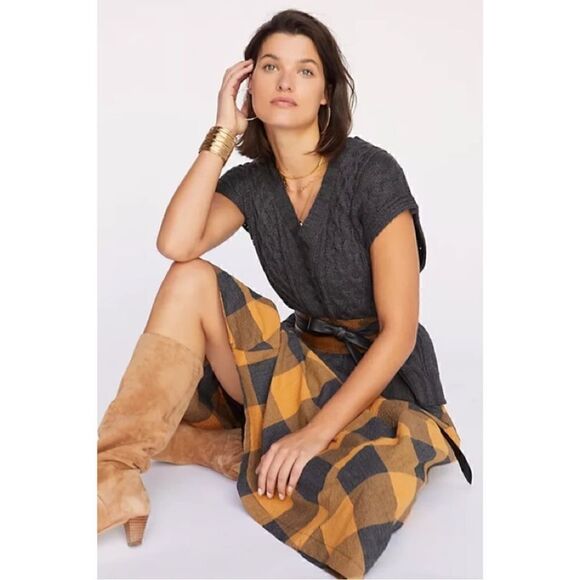 NEW Anthropologie Lea & Viola Charcoal Gray V-Neck Cable-Knit Sweater Vest Small - Picture 1 of 1